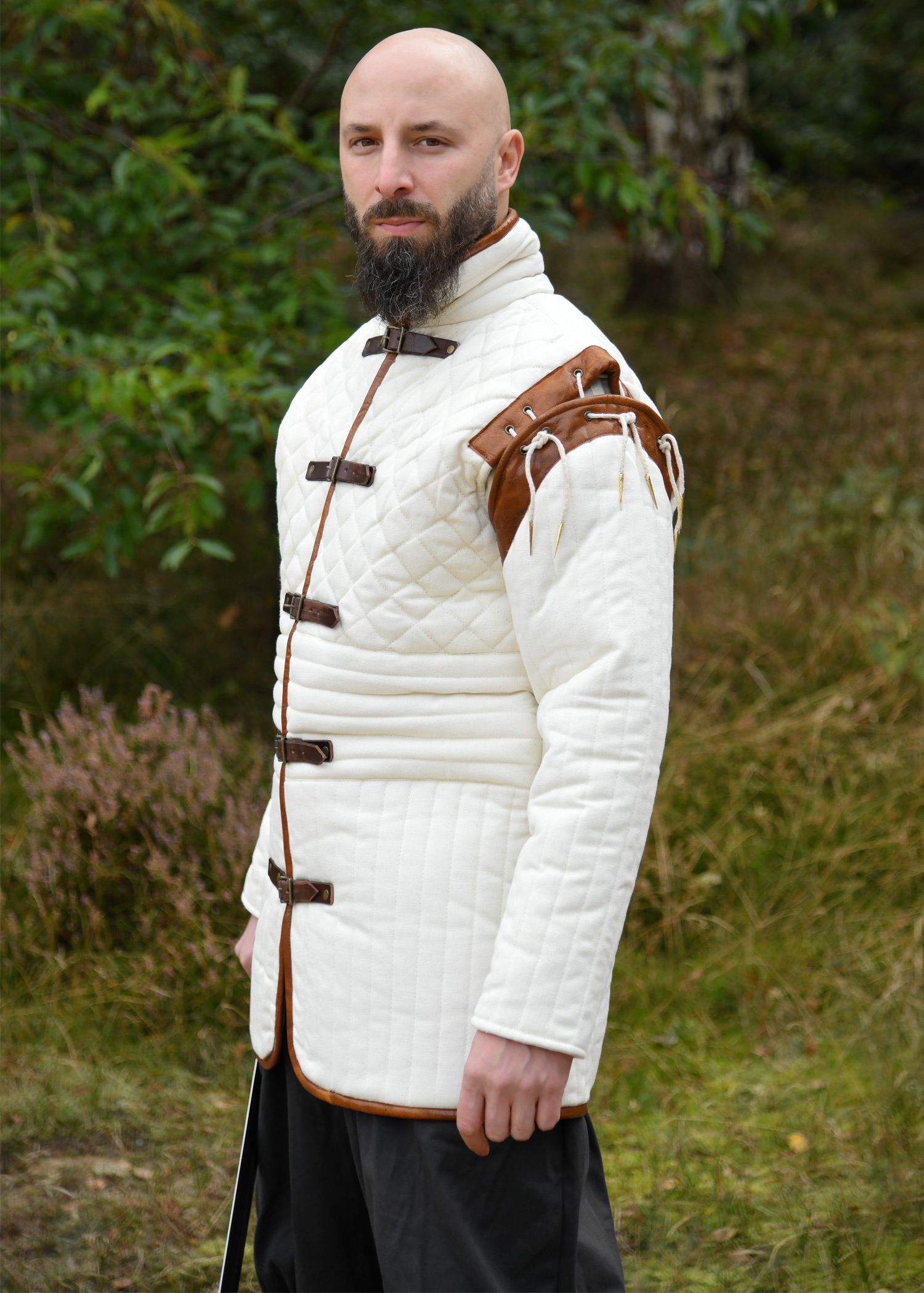Long Gambeson with Detachable Sleeves and Leather, natural-brown