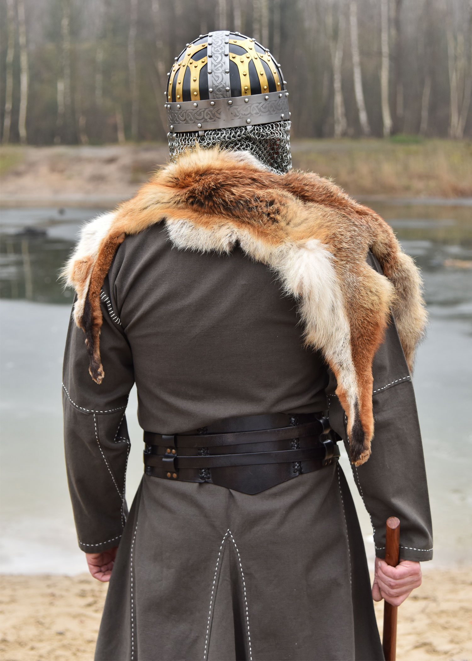 Wikinger Brillenhelm, Spangenhelm mit Brünne