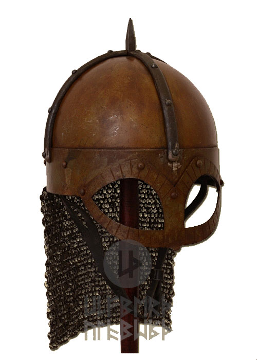 Der Gjermundbu Helm mit vernieteter Brünne