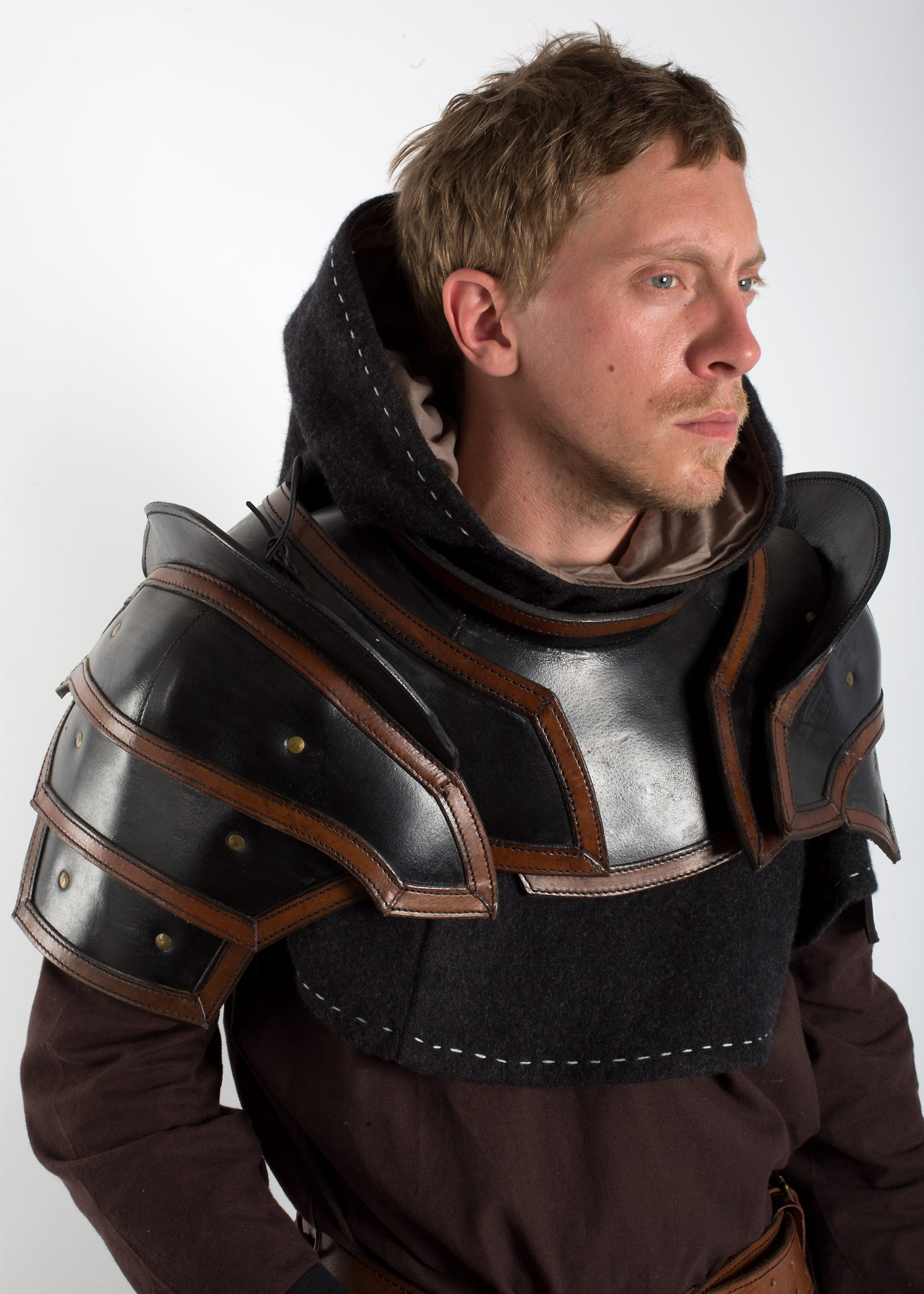 Shoulders & Neck Guard, Black/Brown, Leather Armour