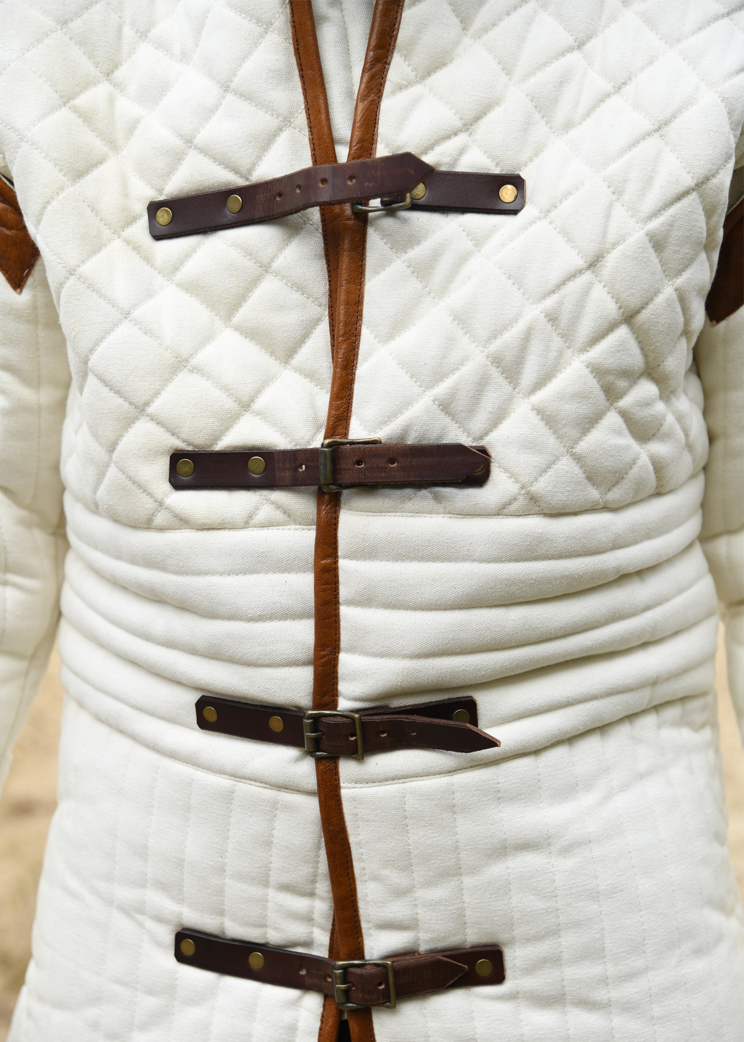 Long Gambeson with Detachable Sleeves and Leather, natural-brown