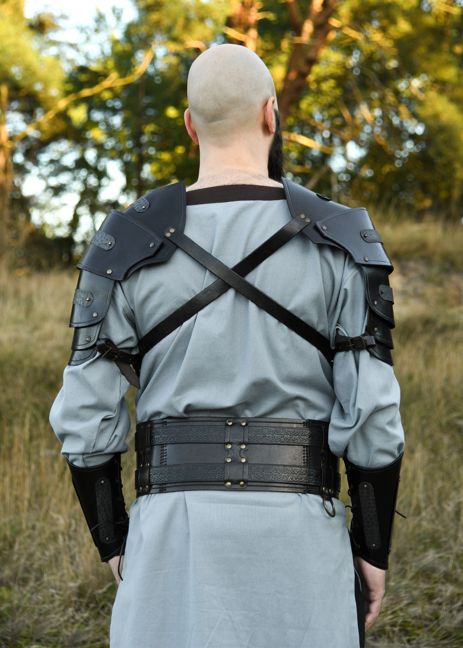Leather Shoulder Armour Balor with Metal Details, black