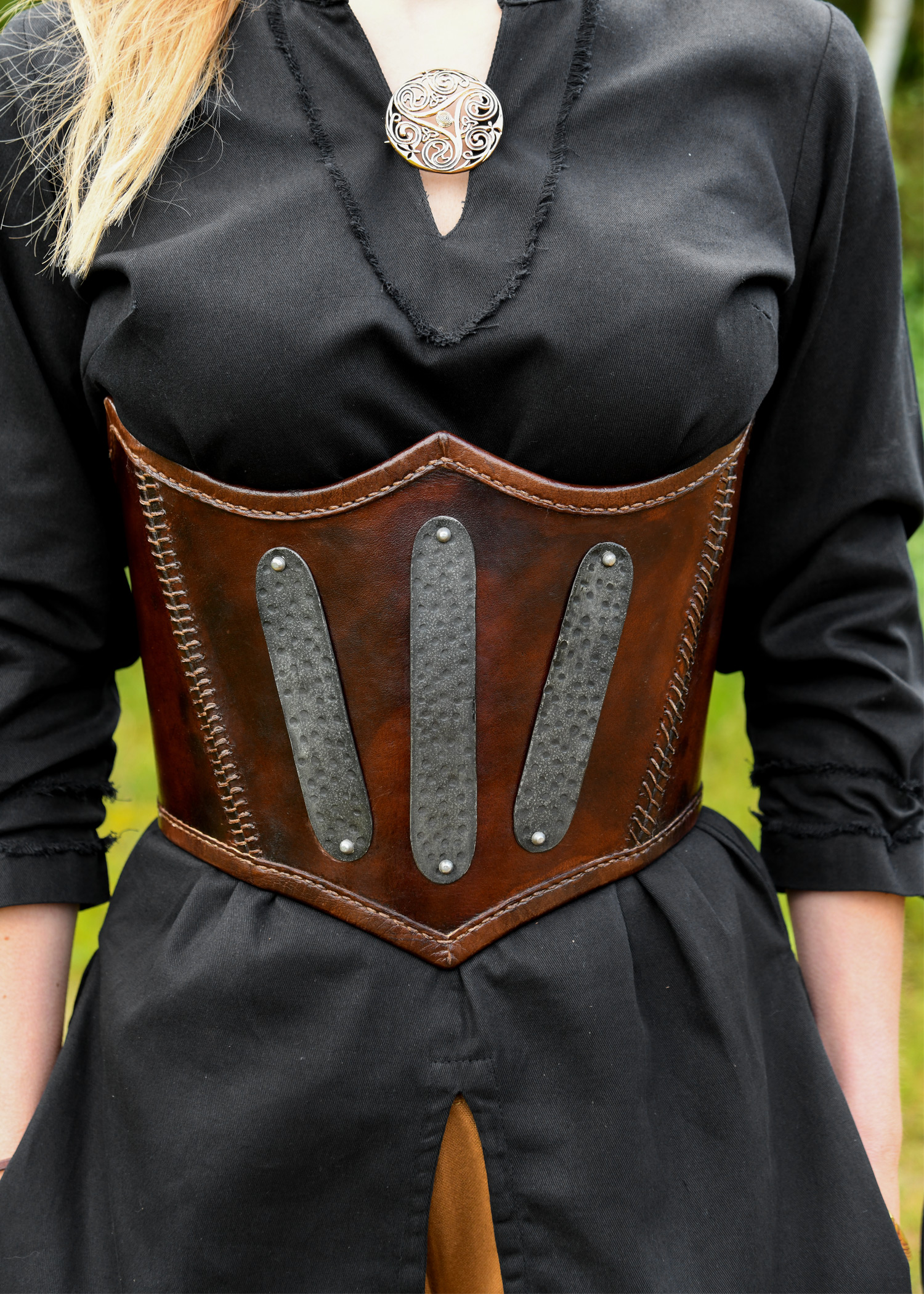 Underbust Leather Armour with Metal Details, brown