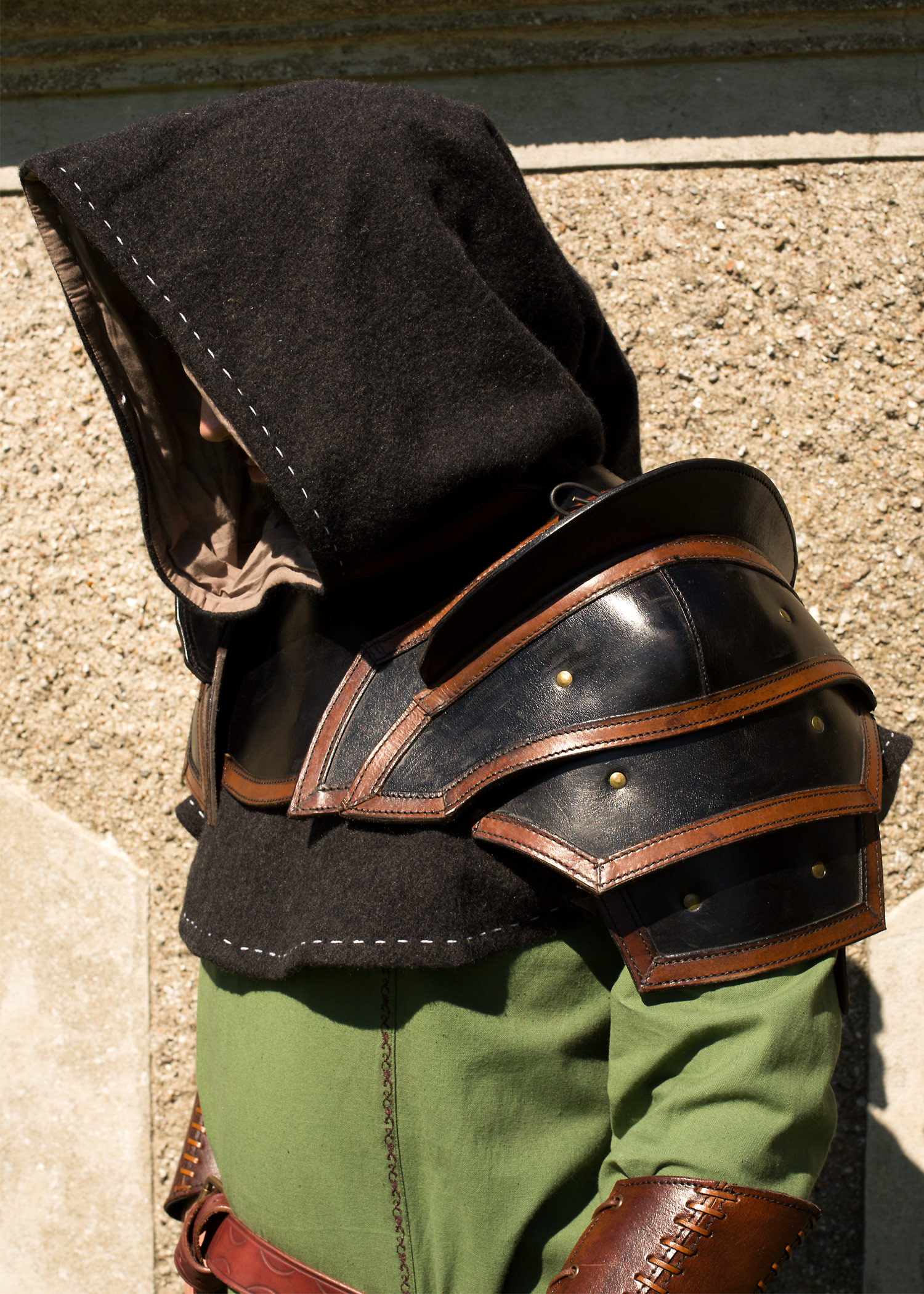 Shoulders & Neck Guard, Black/Brown, Leather Armour