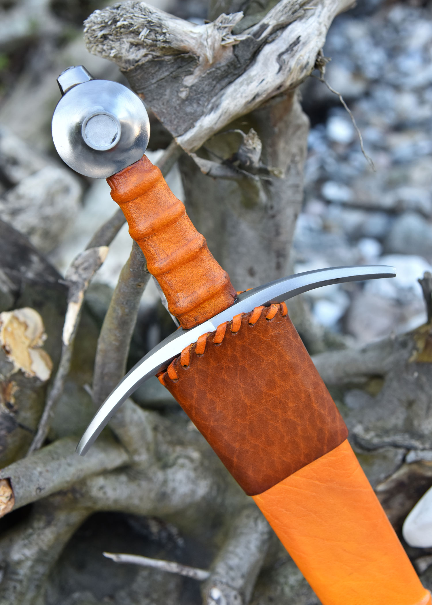 Ritterschwert Comte de Nieuwerkerke mit Scheide, 14. Jh