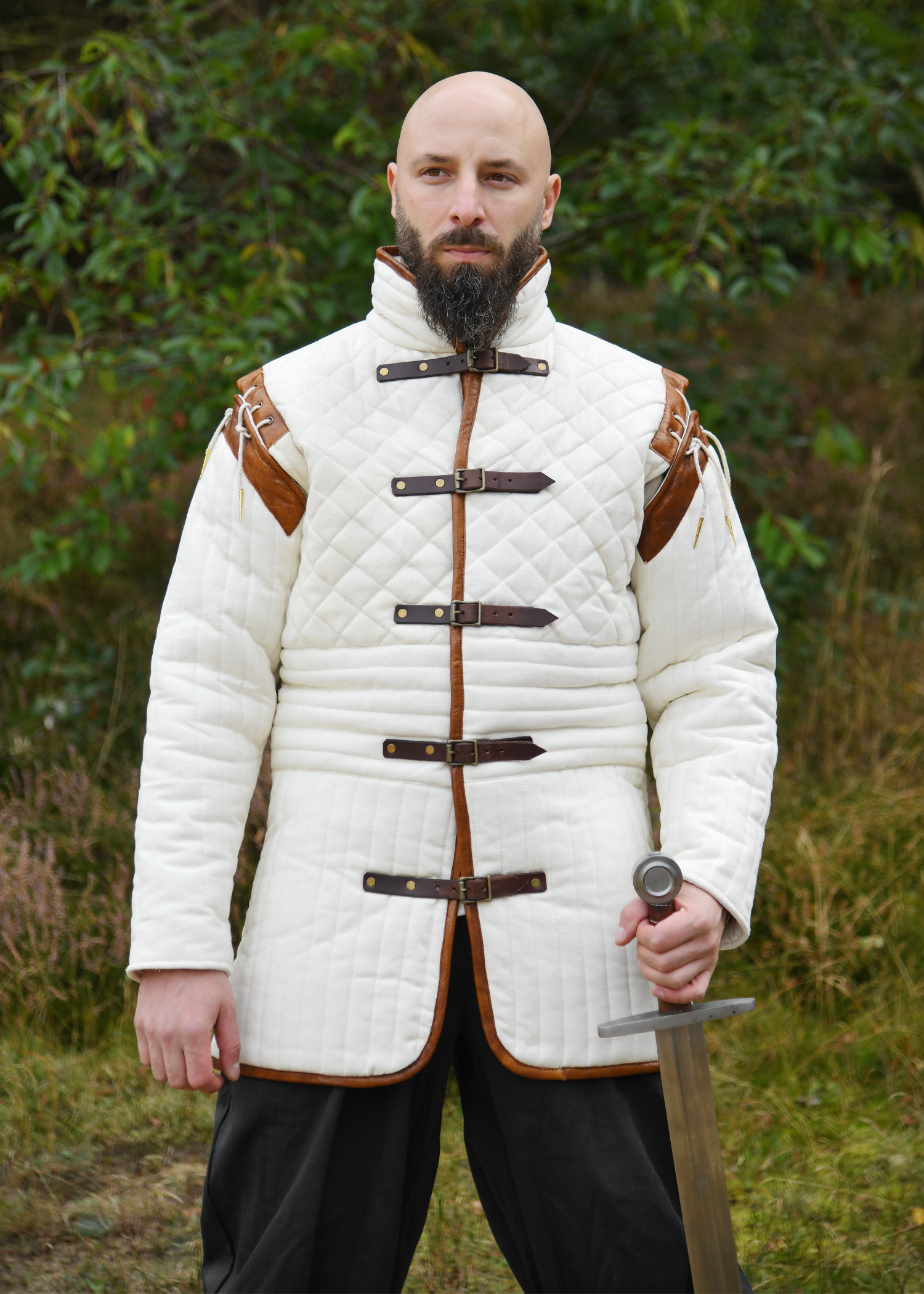 Long Gambeson with Detachable Sleeves and Leather, natural-brown