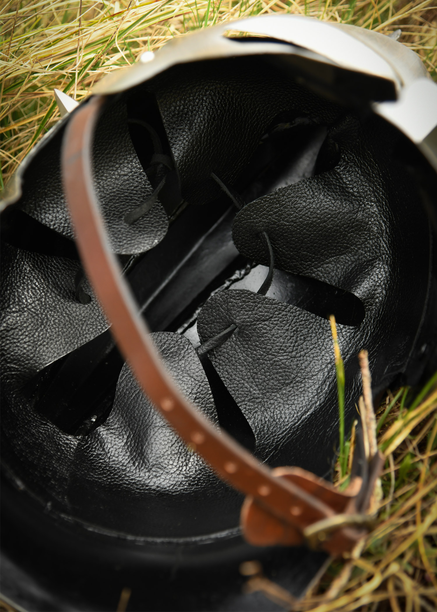 Gladiatorenhelm Maximus mit Lederinlay mit Dornen