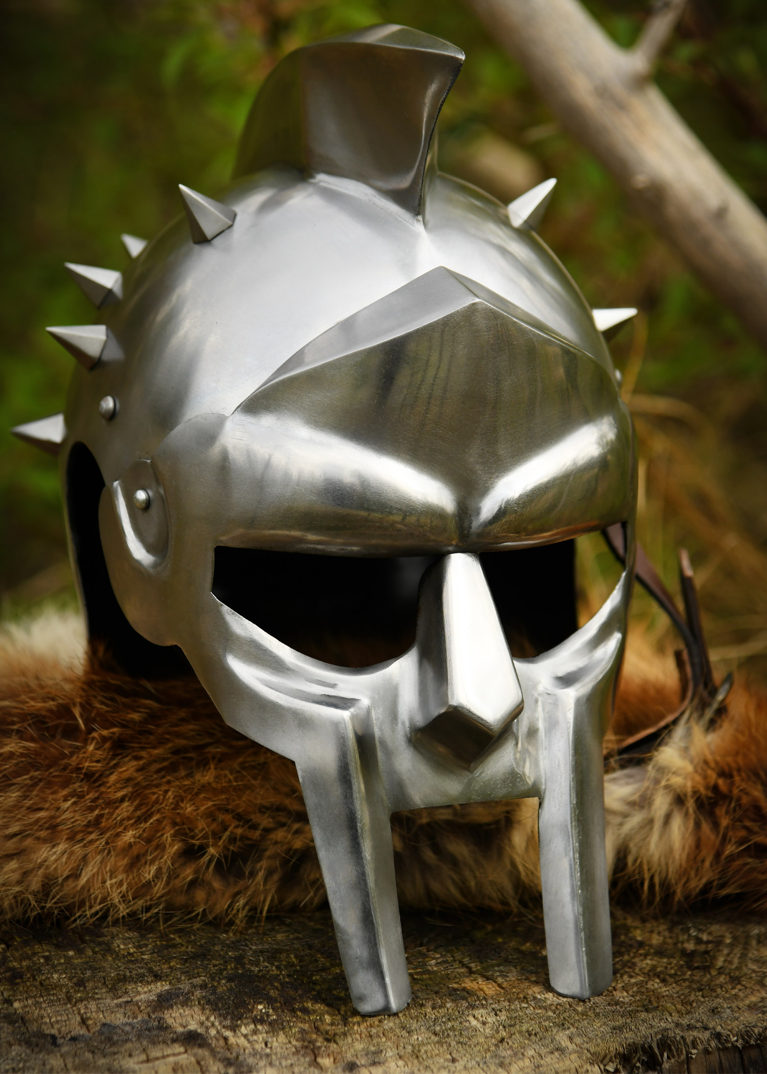 Gladiatorenhelm Maximus mit Lederinlay mit Dornen